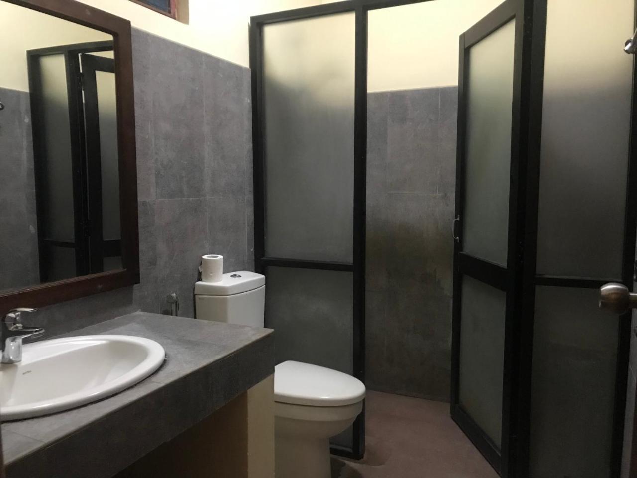 אנוראדפורה The Triangle Hotel חדר תמונה